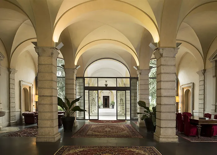 Centro Paolo Vi 2* 브레시아