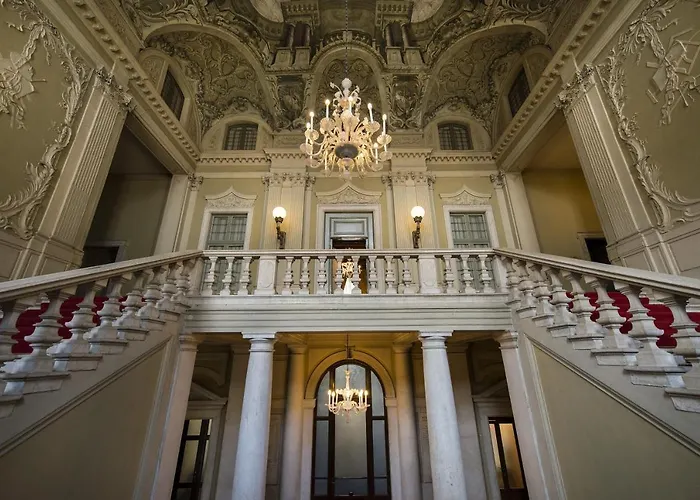 Centro Paolo Vi 호텔 2*