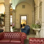 Centro Paolo Vi 3*
