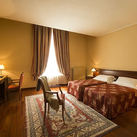 Centro Paolo Vi Hotel 3*