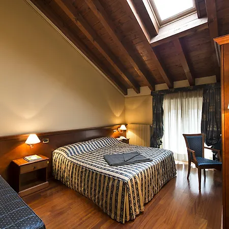 Centro Paolo Vi Hotel