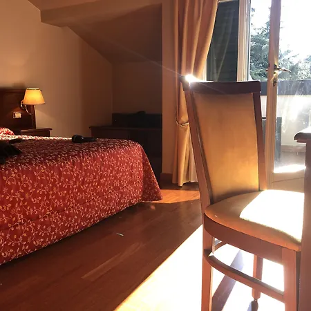 Centro Paolo Vi Hotel 3*