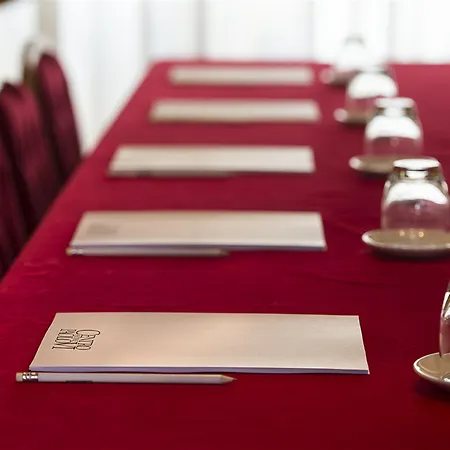 Centro Paolo Vi Hotel 3*