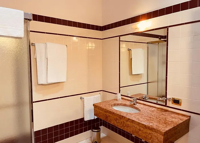 Hotel Centro Paolo Vi 2*