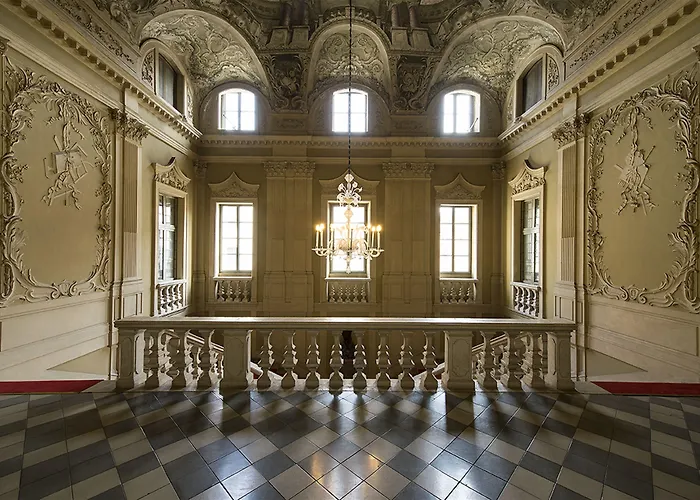 Centro Paolo Vi מלון 2*