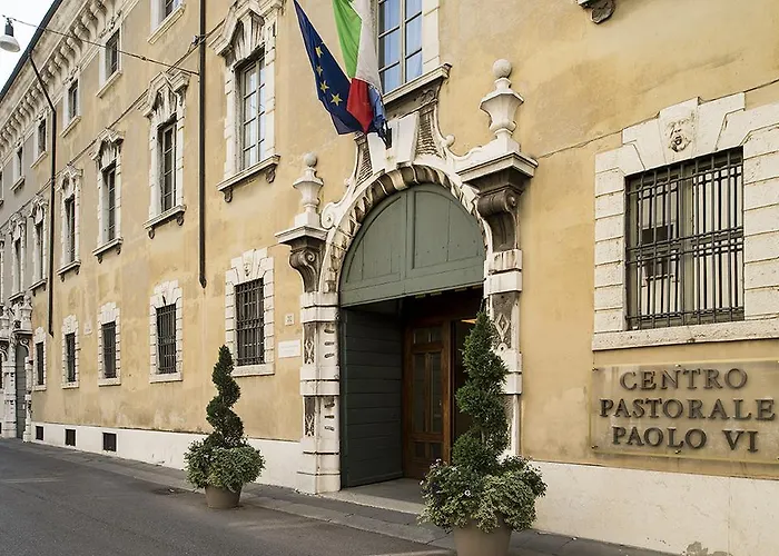 Hotel Centro Paolo Vi 2*
