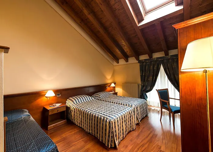 Centro Paolo Vi 2* ברשה